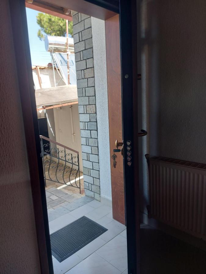 "2Steps From The Beach" Nea Iraklia Exterior foto