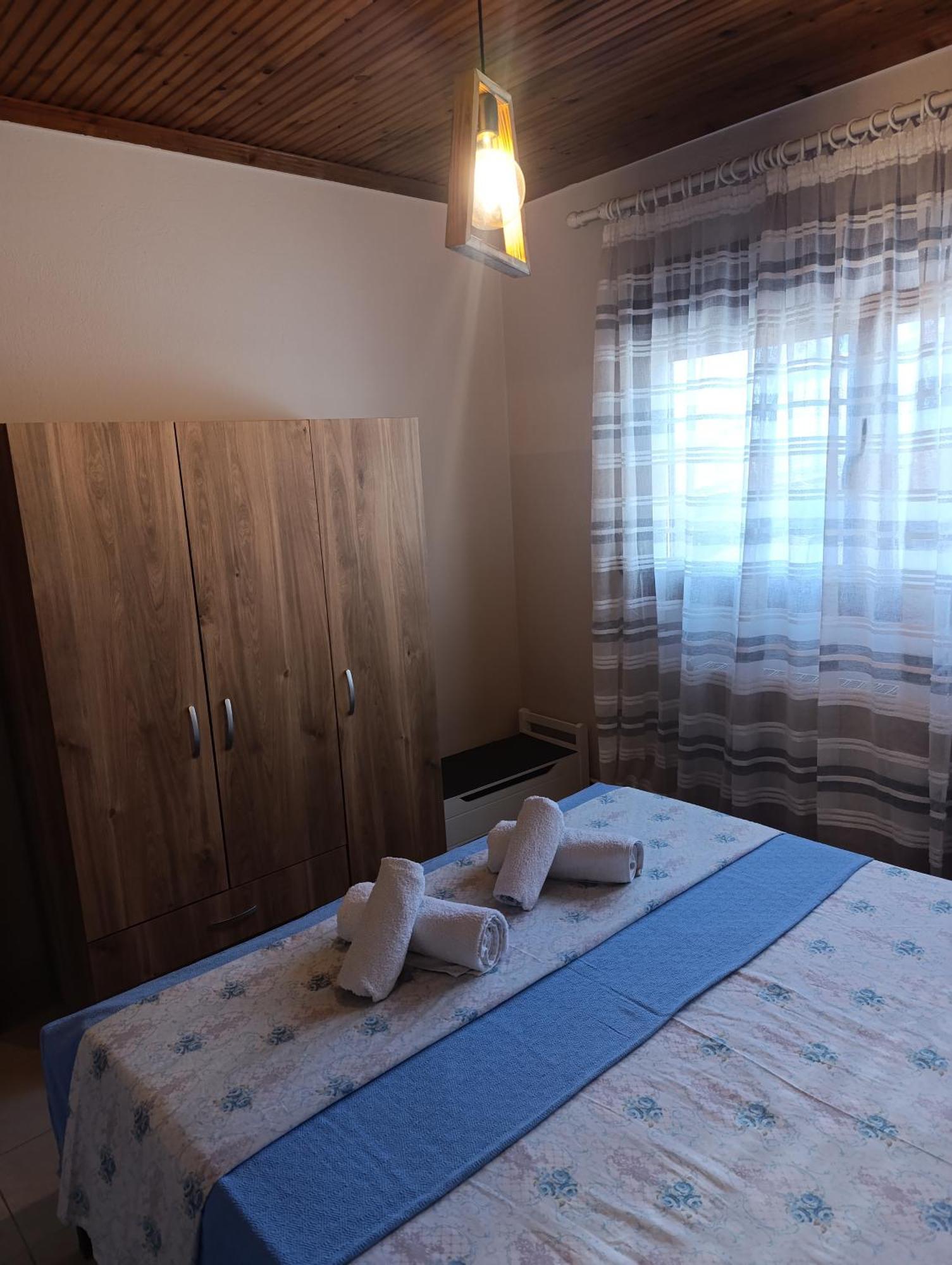 "2Steps From The Beach" Nea Iraklia Exterior foto