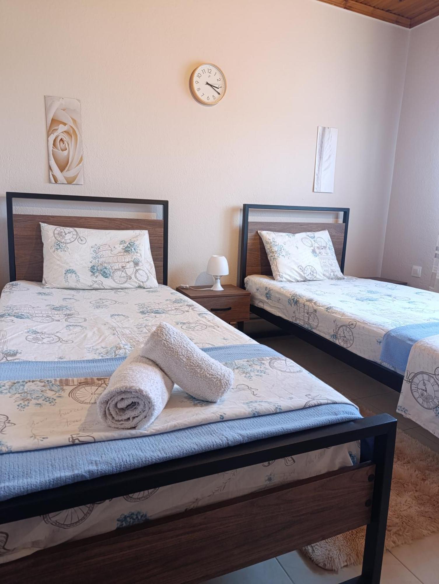 "2Steps From The Beach" Nea Iraklia Exterior foto