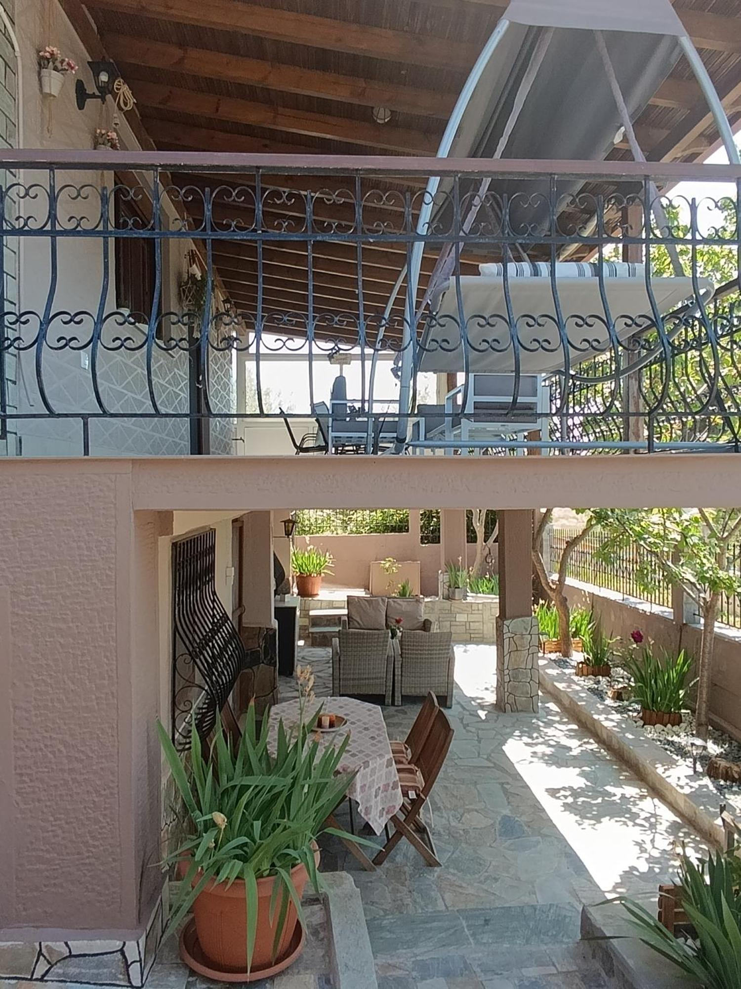 "2Steps From The Beach" Nea Iraklia Exterior foto